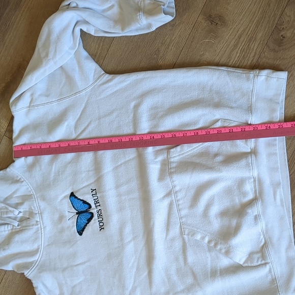 Yours Truly Butterfly Hoodie size Large - Picture 6 of 8